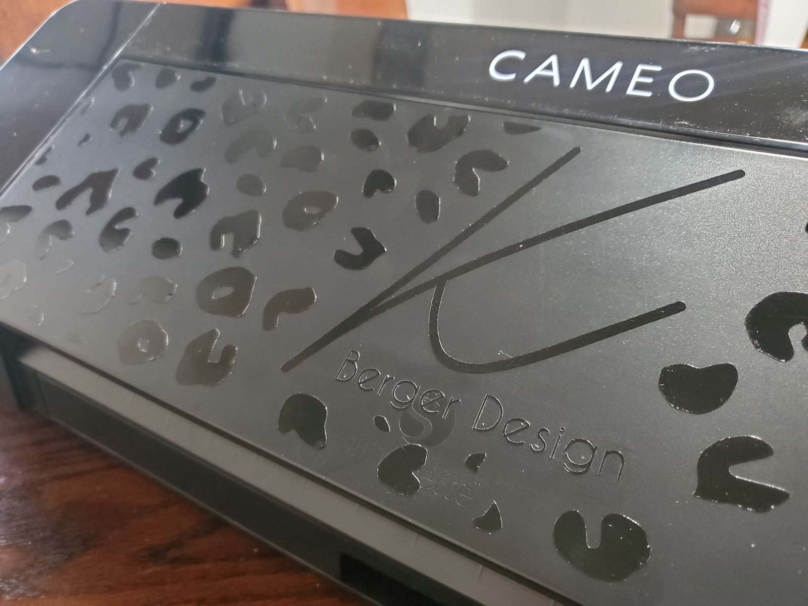 Silhouette America Cameo 5 Alpha (α) - Smart Cutting Machine for Print & Cut - Quiet Operation with AutoBlade, Studio Software, Cutting Mat- Matte Black (Machine) customer photo 2