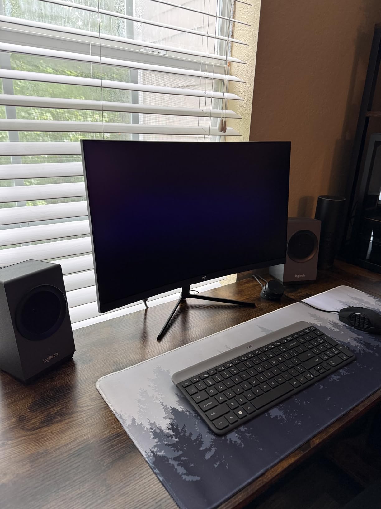 KTC 5K Monitor 27 Inch, 5K2K Dual Mode with 65W Type-C Port customer photo 2