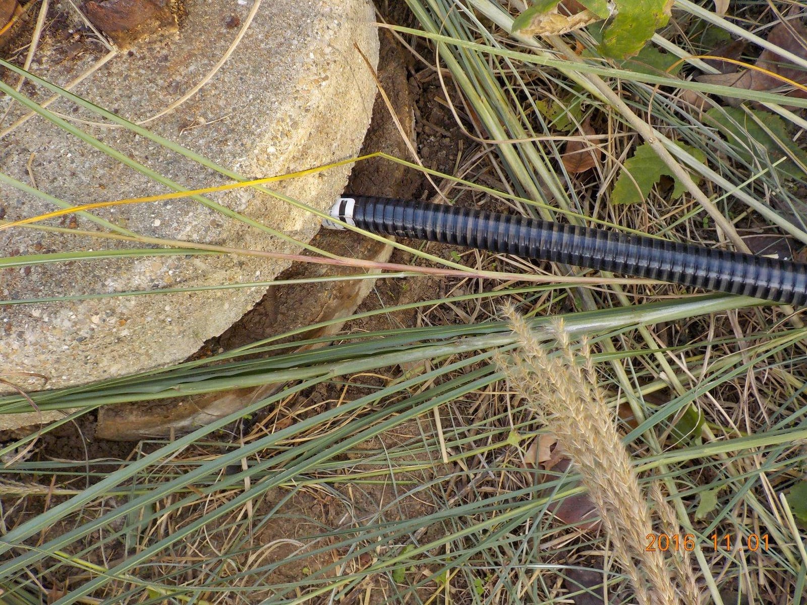 Valterra SS01 RV SewerSolution Drainage Kit with 10' Hose and Accessories customer photo 2