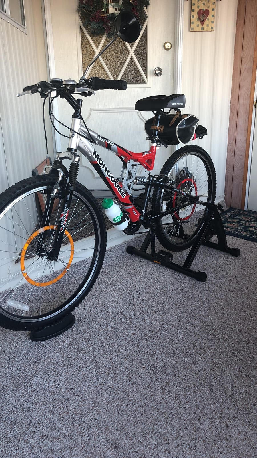 Topeakmart Adjustable Magnetic Bike Trainer Stand for Indoor Riding 26-28in customer photo 1