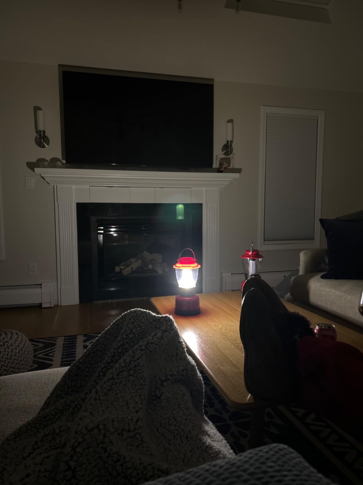 Coleman 400L LED Camping Lantern, Water-Resistant, Red customer photo 1