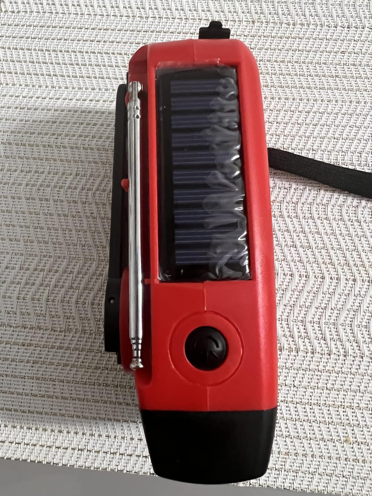iRonsnow Solar Emergency Hand Crank Weather Radio, 2000mAh NOAA AM/FM customer photo 2
