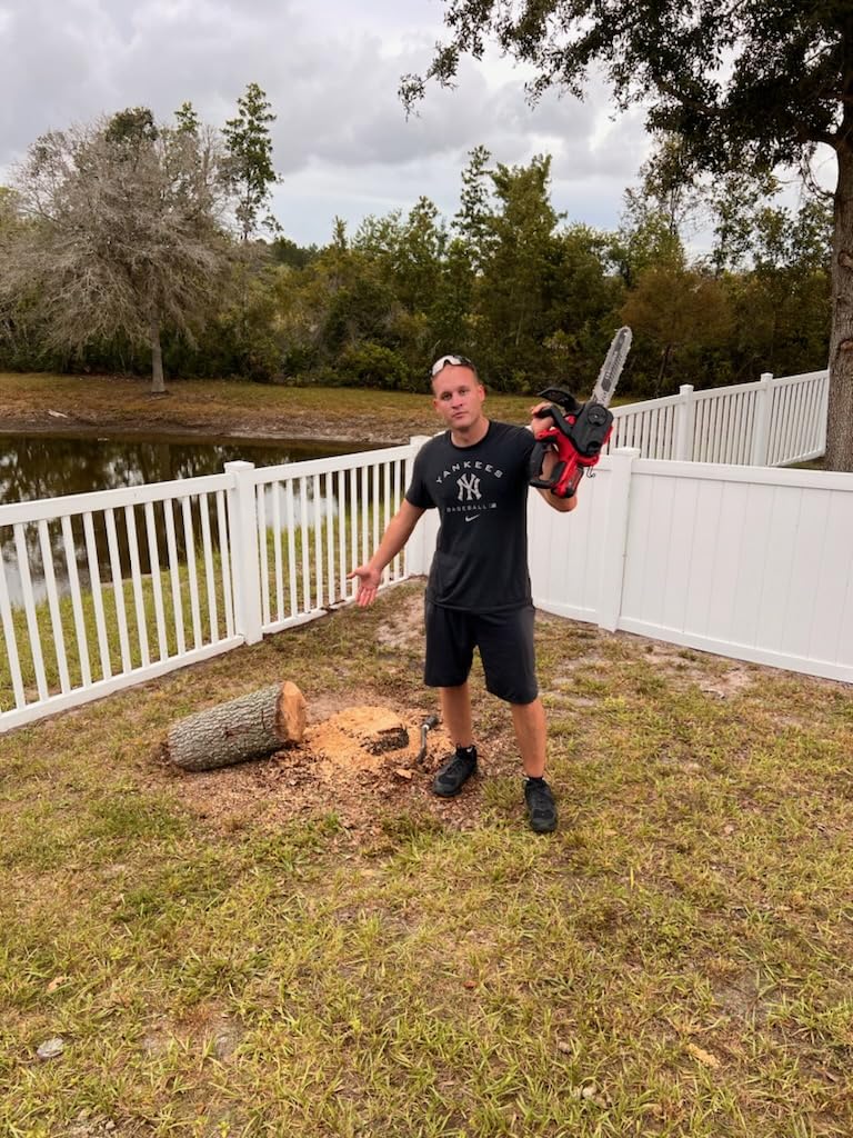 CRAFTSMAN V20 Cordless Chainsaw, 12-Inch Electric Chainsaw, Battery Powered, Battery and Charger Included (CMCCS620M1) customer photo 2