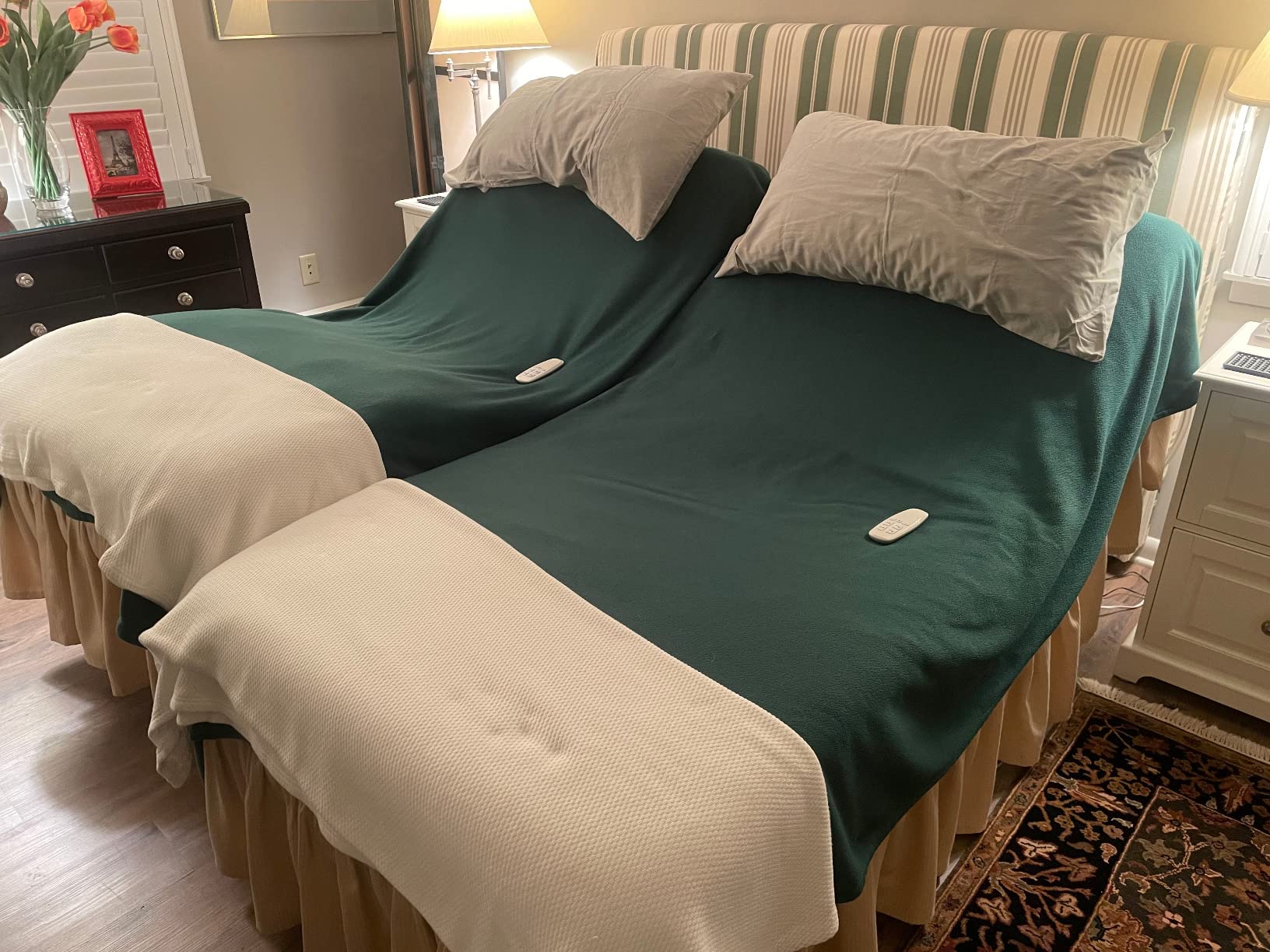 Lucid® L150 Adjustable Bed Frame – Head & Foot – Wireless Remote, Full customer photo 1