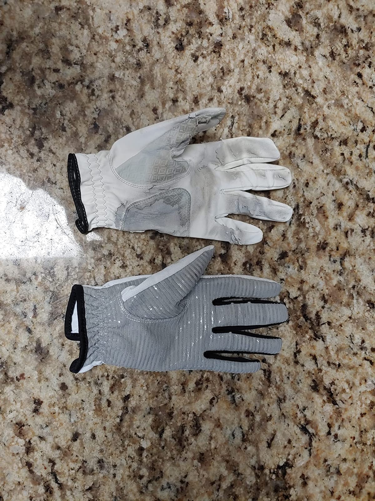CaddyDaddy Claw Golf Gloves for Men Lasts 3-5 Times Longer Than Leather customer photo 2