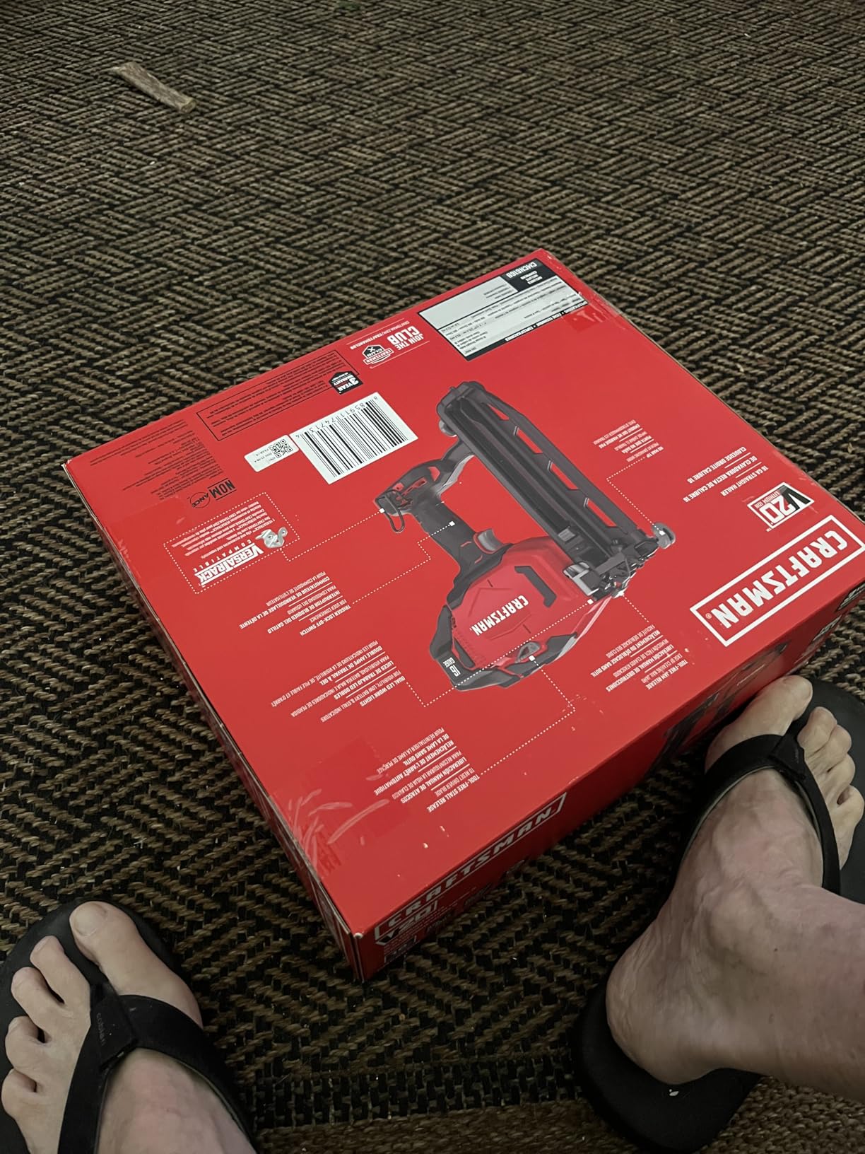 CRAFTSMAN V20 Cordless Finish Nailer, 16 Gauge, Bare Tool Only (CMCN616B) customer photo 1