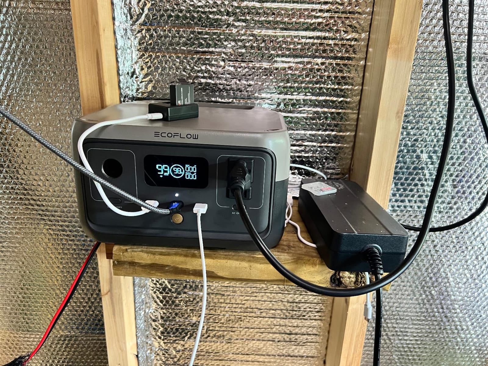 EF ECOFLOW Portable Power Station RIVER 2, 256Wh 300W customer photo 2