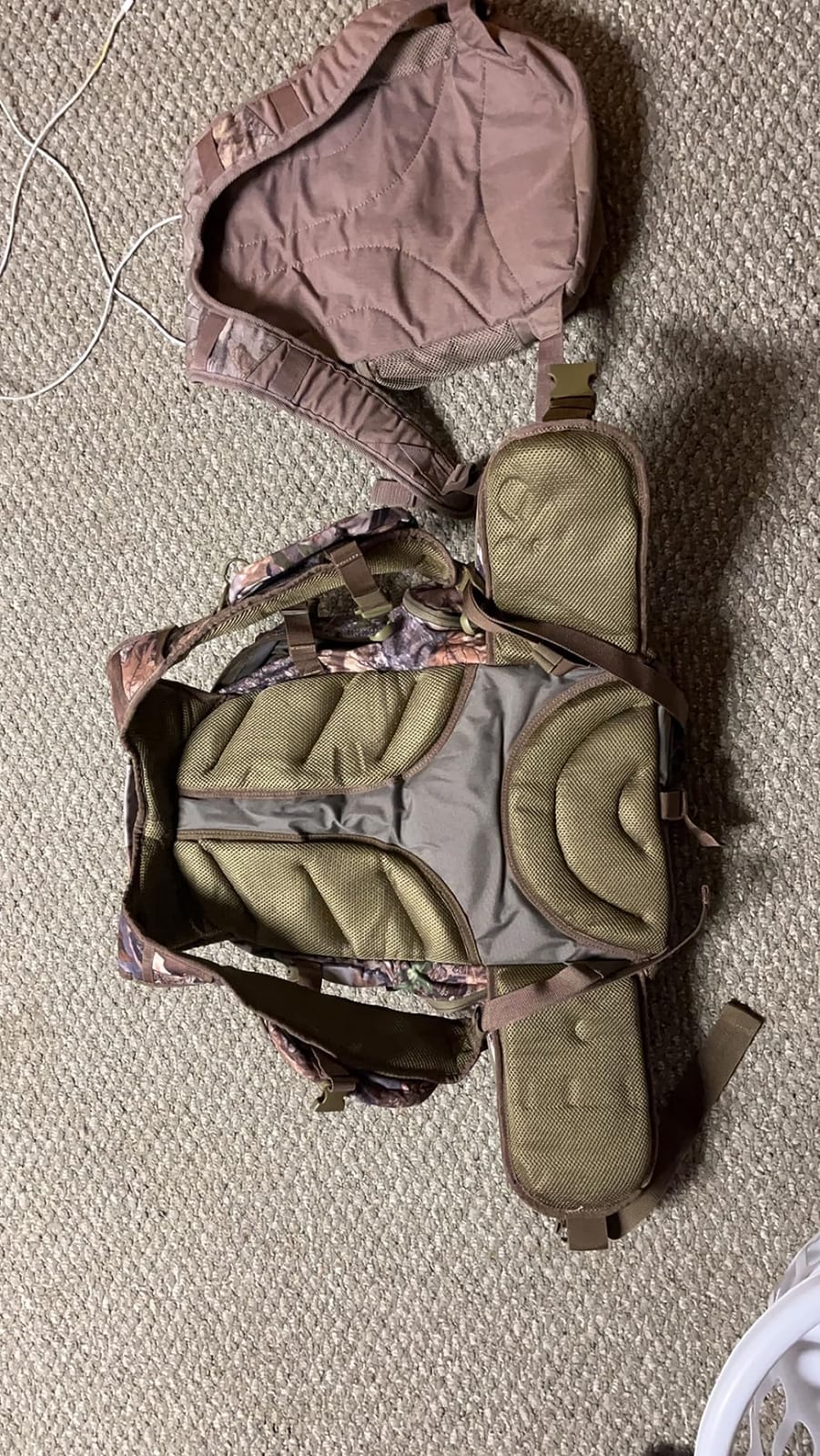 Large Hunting Backpack with padded weapon for Bow Rifle Hunting Gear40L customer photo 1