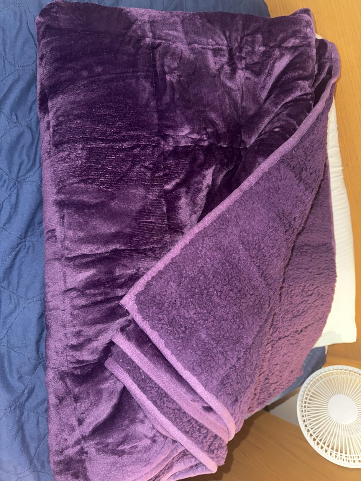 Uttermara Weighted Blankets for Adults Queen Size, 15lbs 60x80 inches customer photo 2