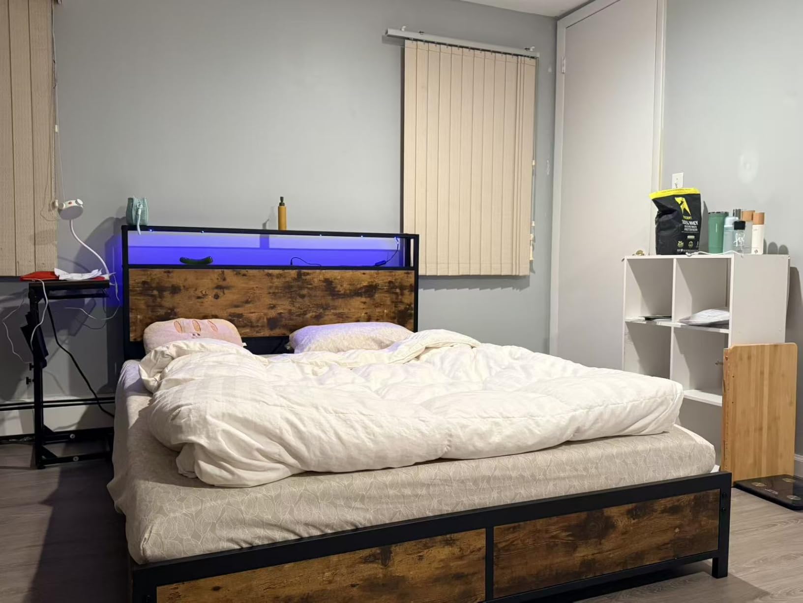 Lifezone Queen Bed Frame with 2-Tier Storage Headboard, Metal Platform Bed Frame with 4 Storage Drawers, Built in Charging Station & LED, Noise-Free/Metal Support/No Box Spring Needed, Vintage Brown customer photo 1