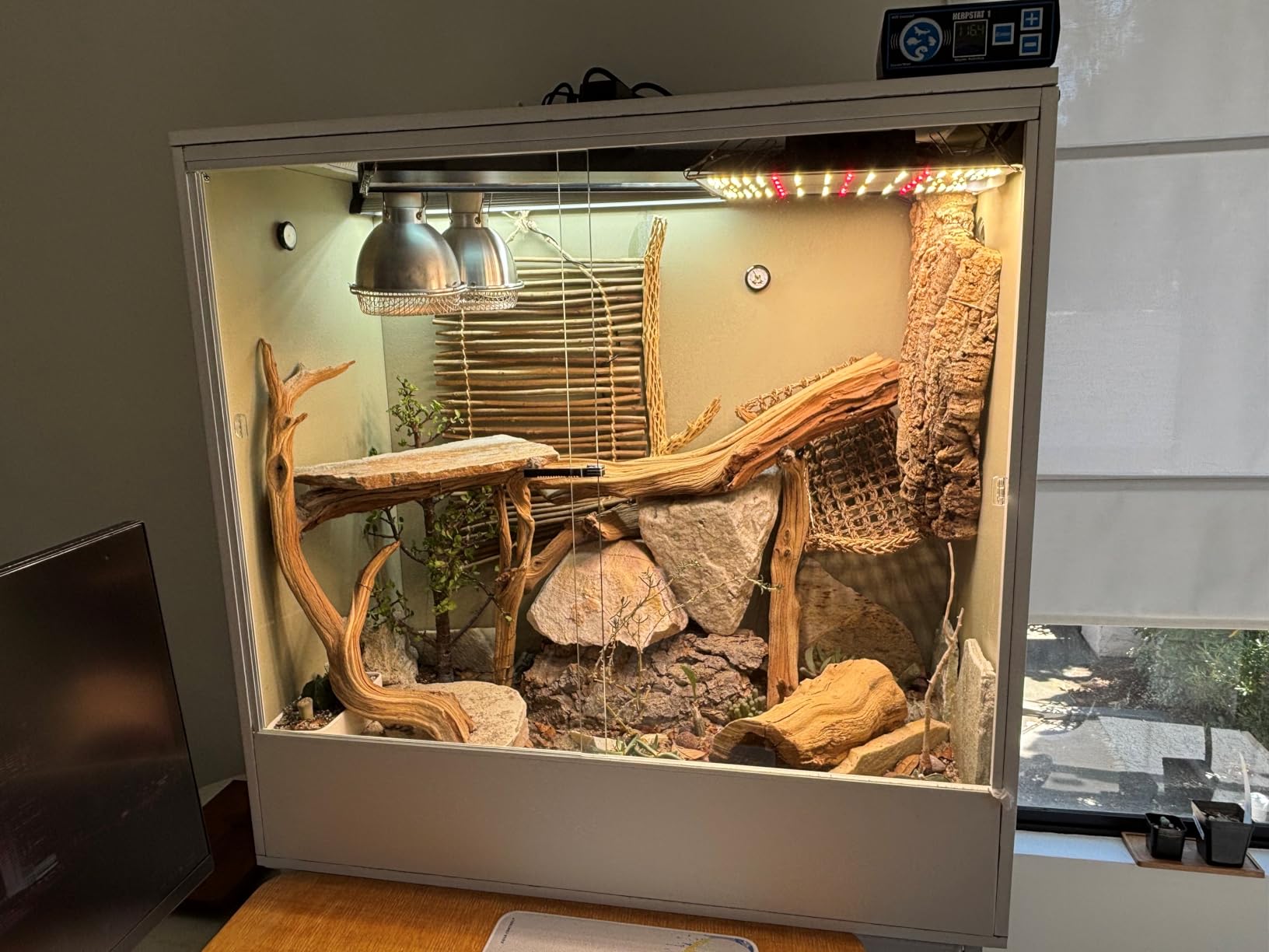 REPTI ZOO 30 Gallon PVC Tall Reptile Tank, 18x18x24 Reptile Terrarium for Frog Lizard Gecko Chameleon Snake, Tropical Rainforest Habitat Enclosure with Sliding Door & Top Screen Ventilation customer photo 2