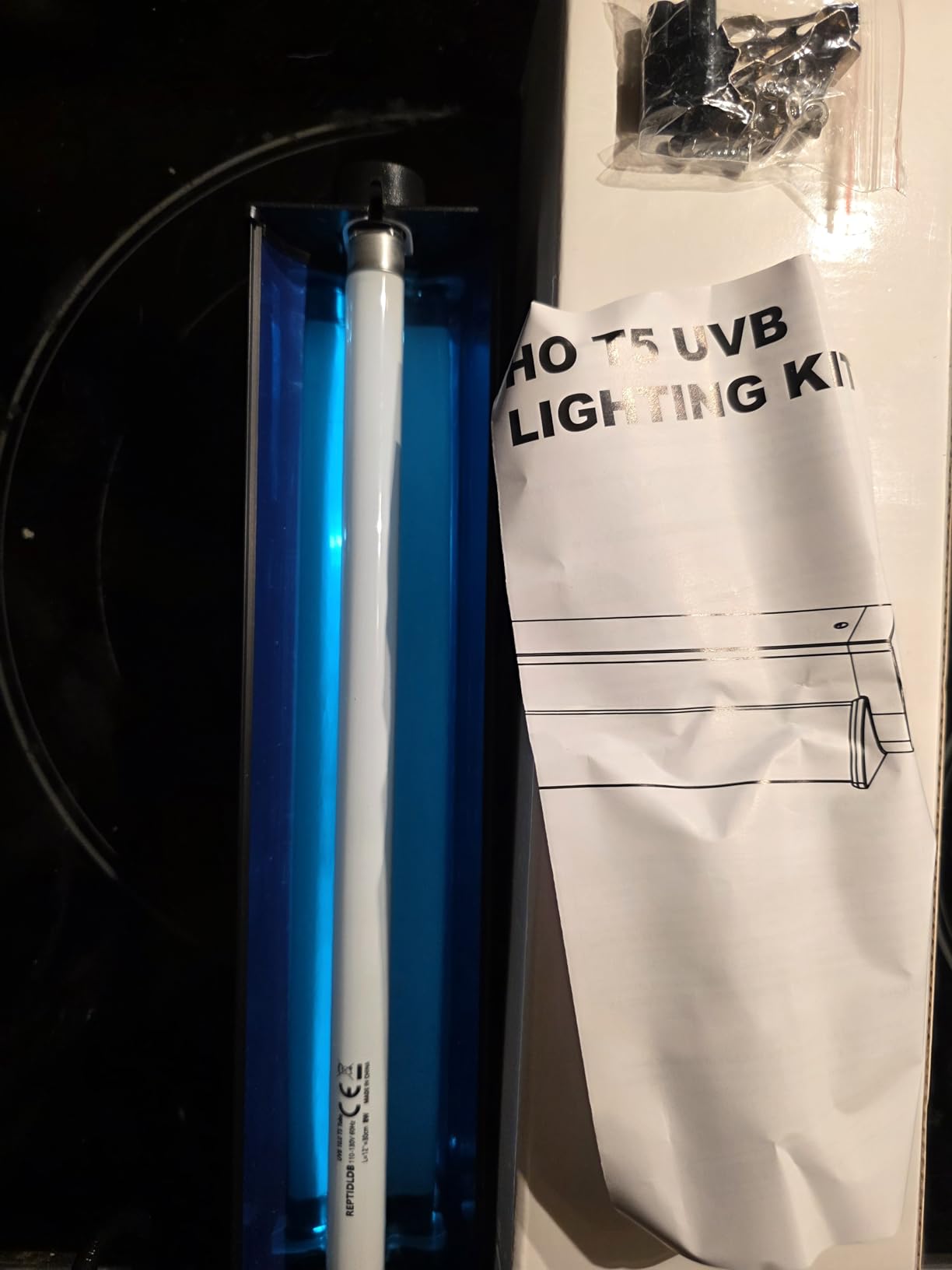 8W T5 10.0 UVB Reptile Light Fixture 12