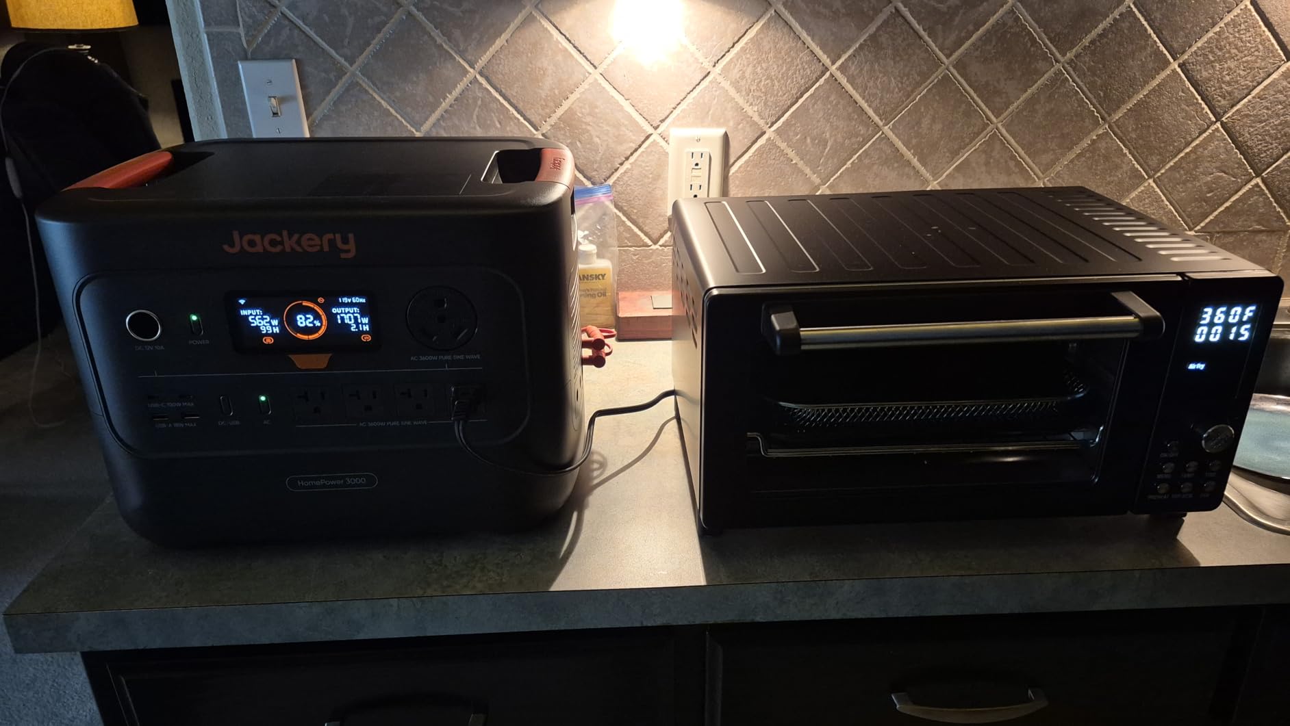 Jackery HomePower 3000 Portable Power Station, 3072Wh, 3600W AC Output customer photo 2