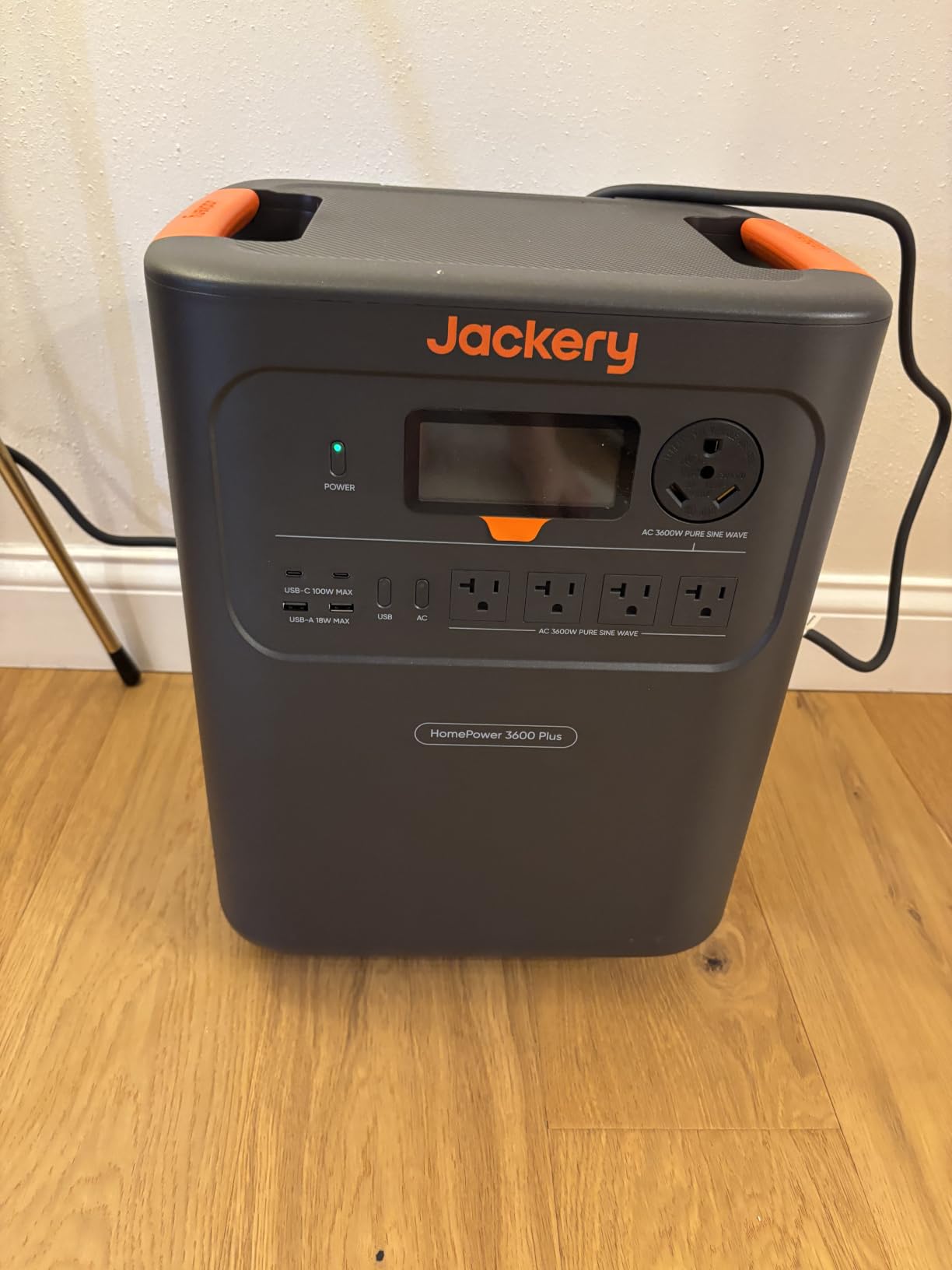 Jackery HomePower 3600 Plus Power Station, 3584Wh, 3600W AC Output customer photo 1