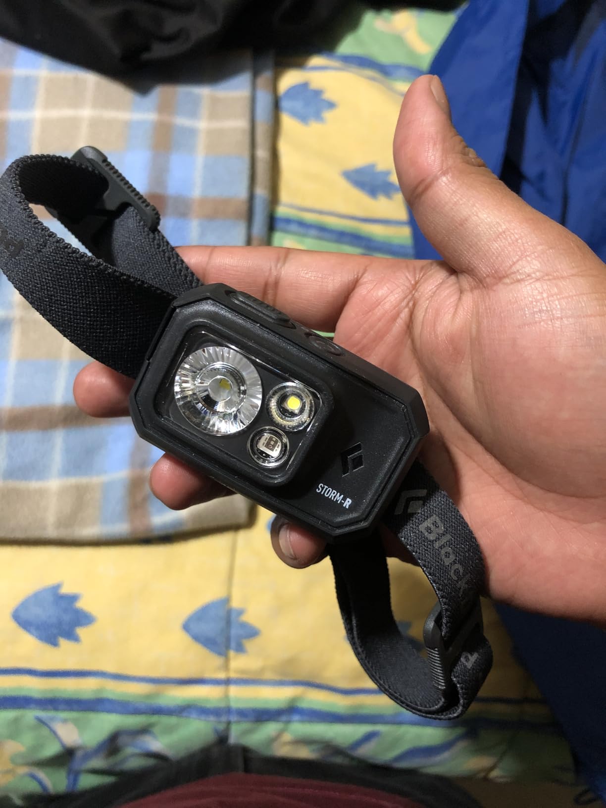 BLACK DIAMOND Storm 500-R Headlamp, Rechargeable, Dimmable Bright, BD Black customer photo 2