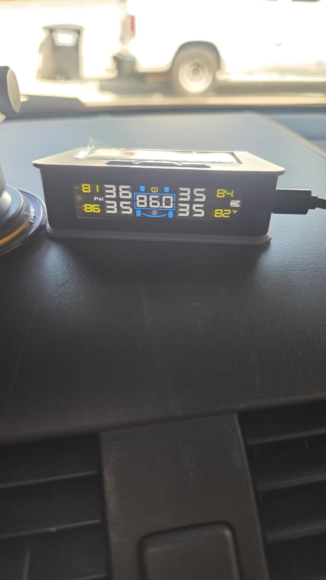6-Wheel RV TPMS with Custom Pressure Alerts, 0-144 PSI customer photo 1
