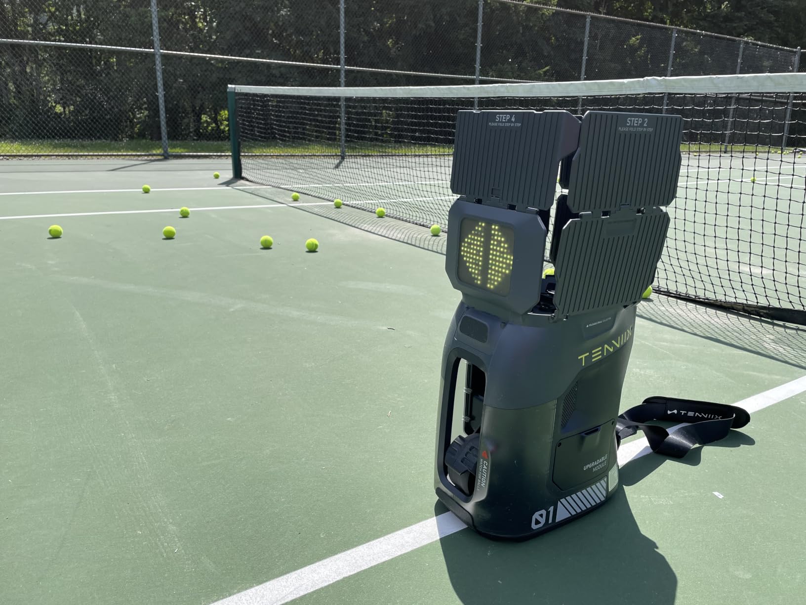Basic Tennis Ball Machine, 18.7LB Portable Tennis Robot customer photo 2